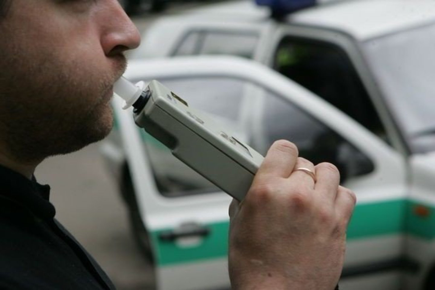 Sustabdytas vairuotojas į blaivumo matuoklį įpūtė 0,46 promiles alkoholio.