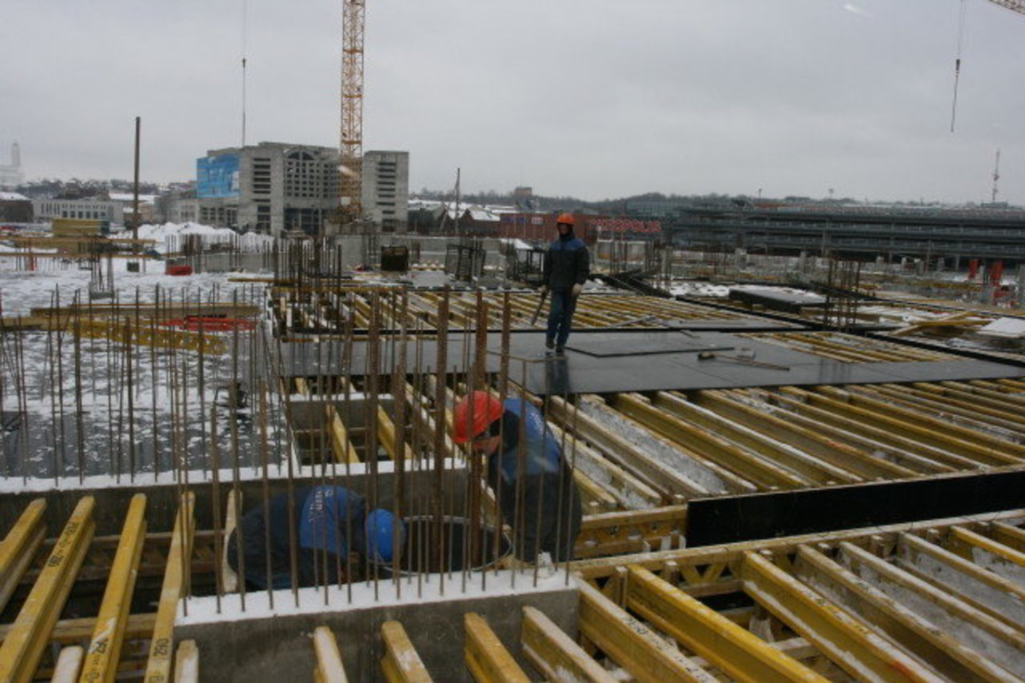 Kauno arenai statyti ketinama panaudoti net 72,1 mln. litų skolintų lėšų: 2009 m. - 22 mln. litų, o 2010-2011 metais - po 25 mln. litų, imant ilgalaikes paskolas.