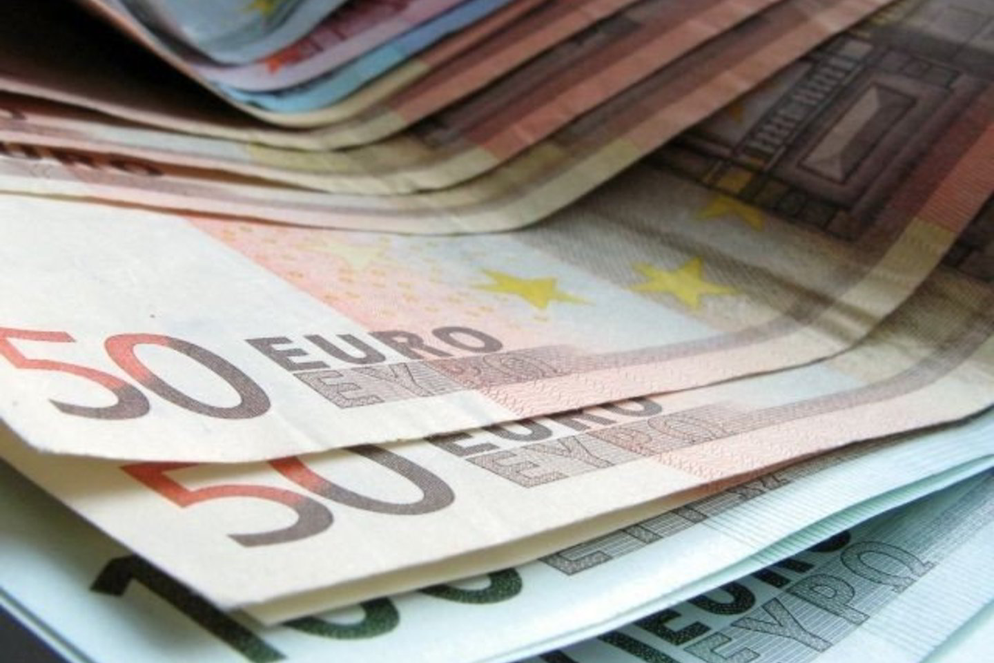 Estija tikisi sutaupyti lėšų, kad nebūtų viršytas 3 proc. biudžeto deficitas.