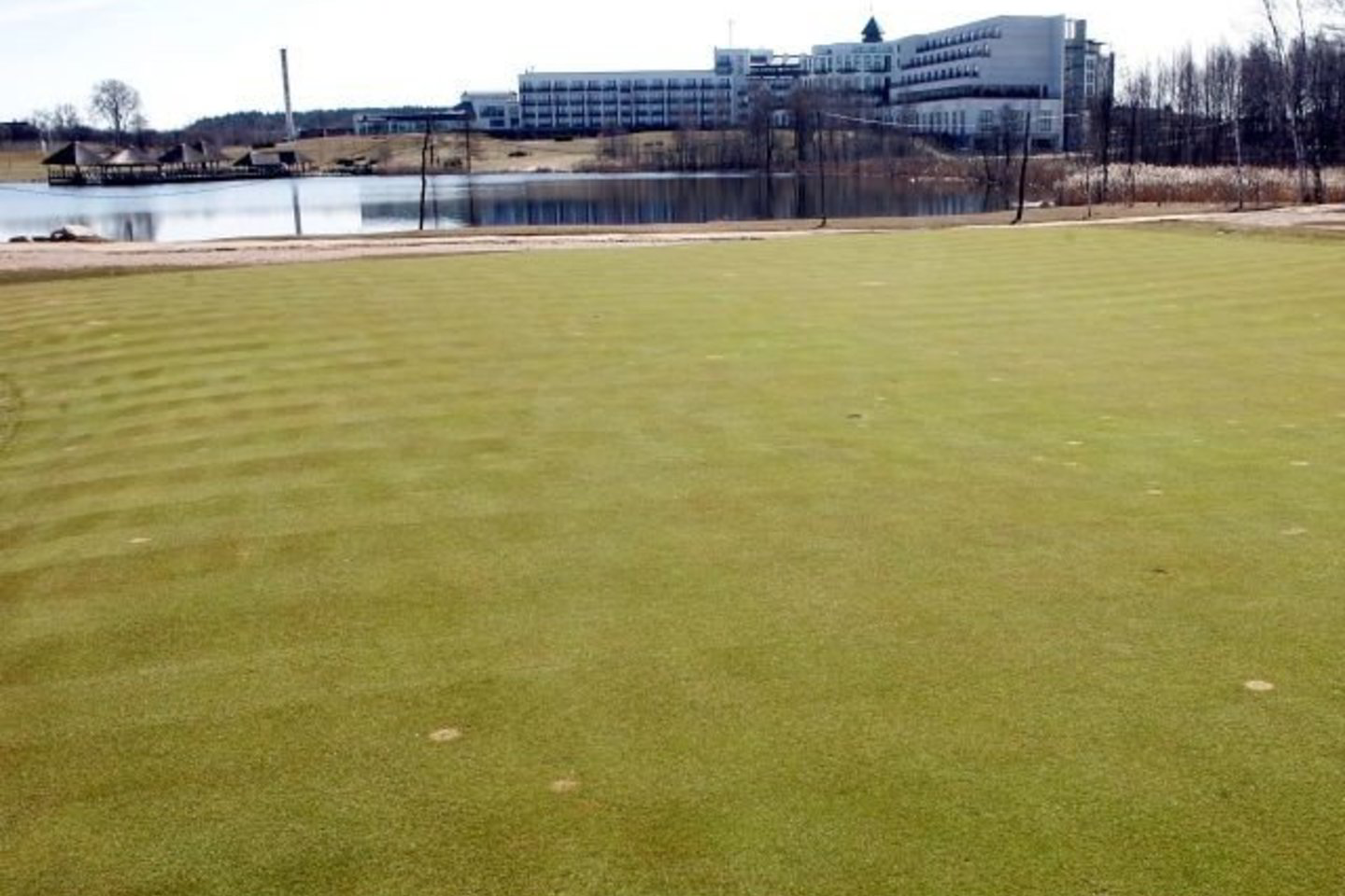 Profesionalų golfo aikštyną „The V Club“ ketinama atidaryti liepos pirmąją.
