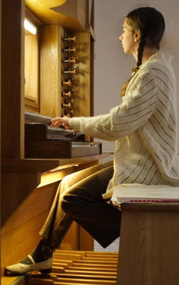 Ypatingą vietą programoje užims ir pačios L.Vaitkūnaitės velykinis kūrinys vargonams ir bandonijai „Nušvisk“.