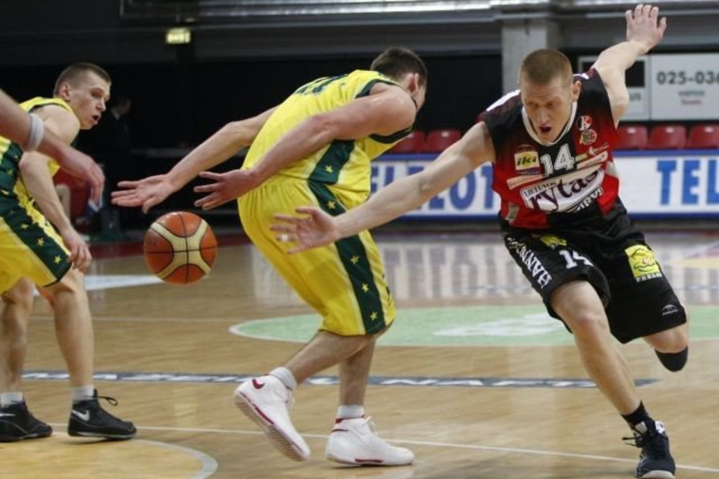 Vilniaus "Lietuvos rytas" nugalėjo "Sakalų" krepšininkus.