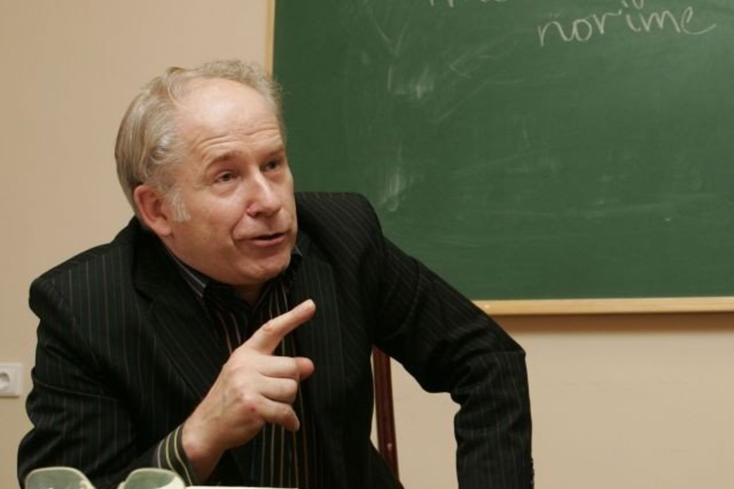 Nepatenkinti A.Bružo išrinkimu kai kurie profsąjungos atstovai kreipėsi į teismą.