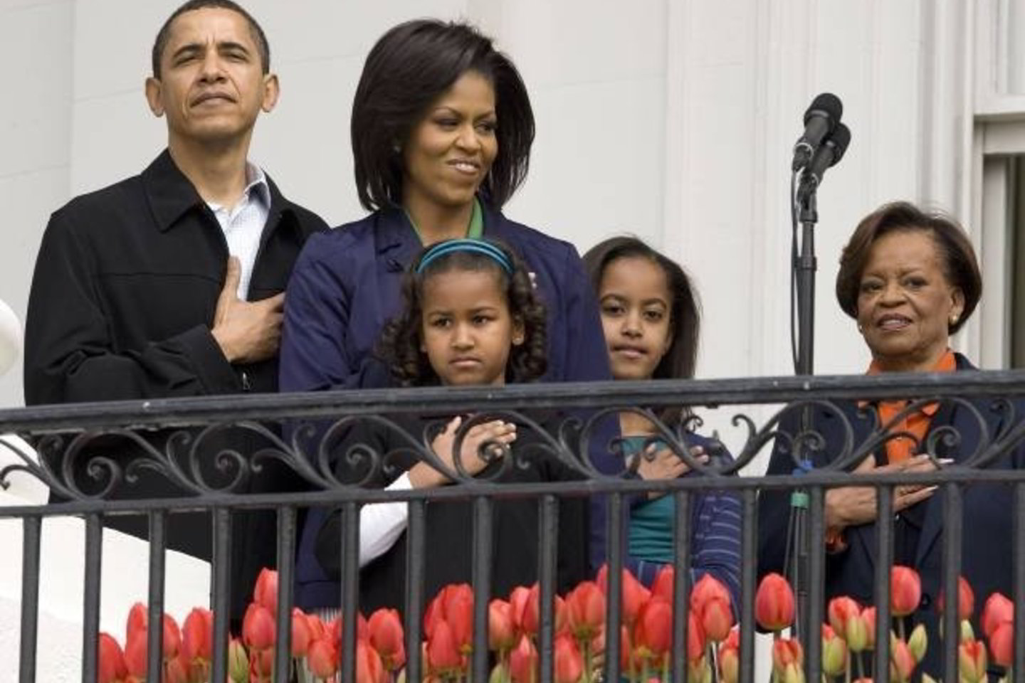 B.Obamos knygos atnešė daug pajamų politiko šeimai.