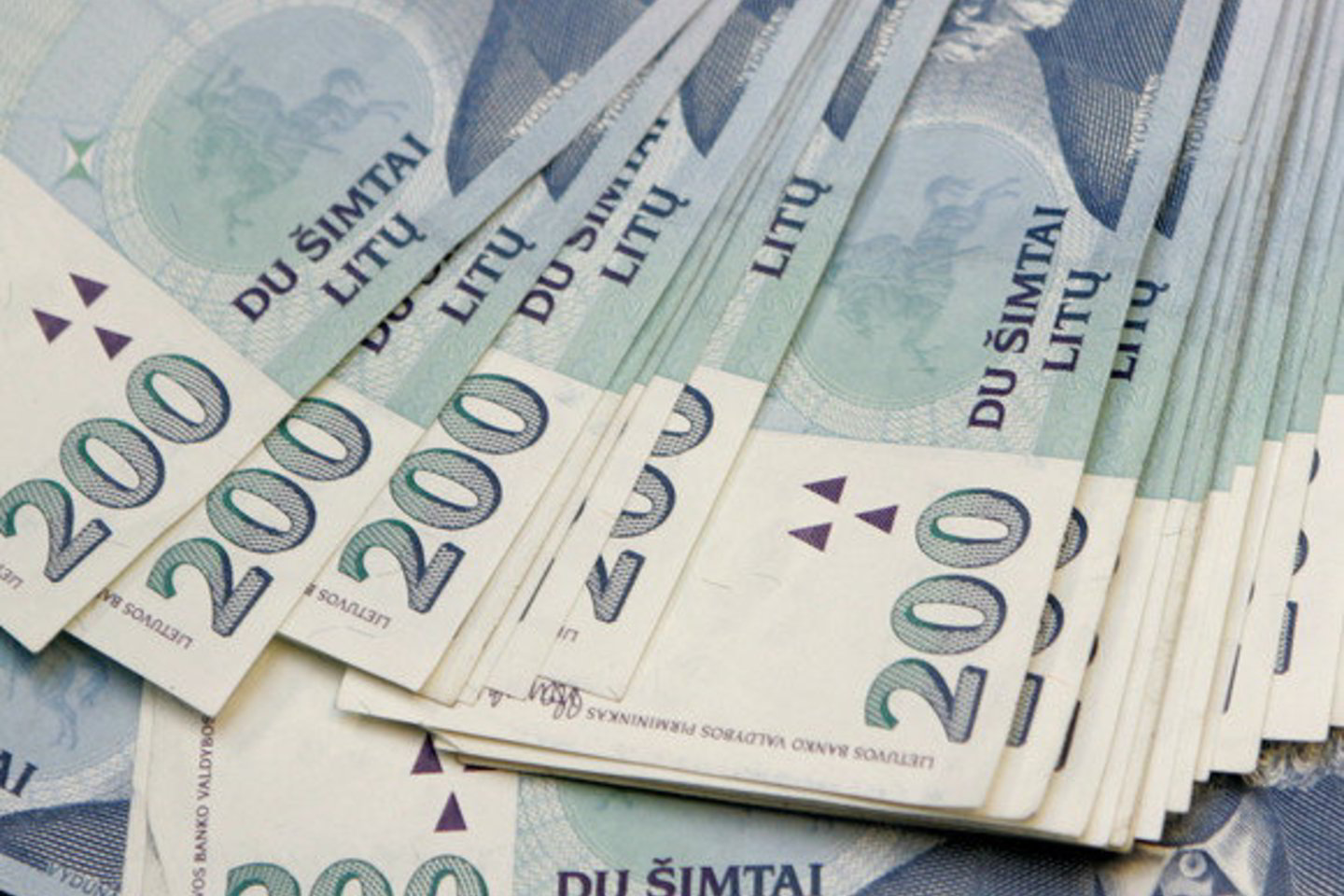 Savarankiškai dirbančių asmenų socialinių draudimo įmokų gauta 21,6 mln. litų - 45 proc. mažiau negu planuota.