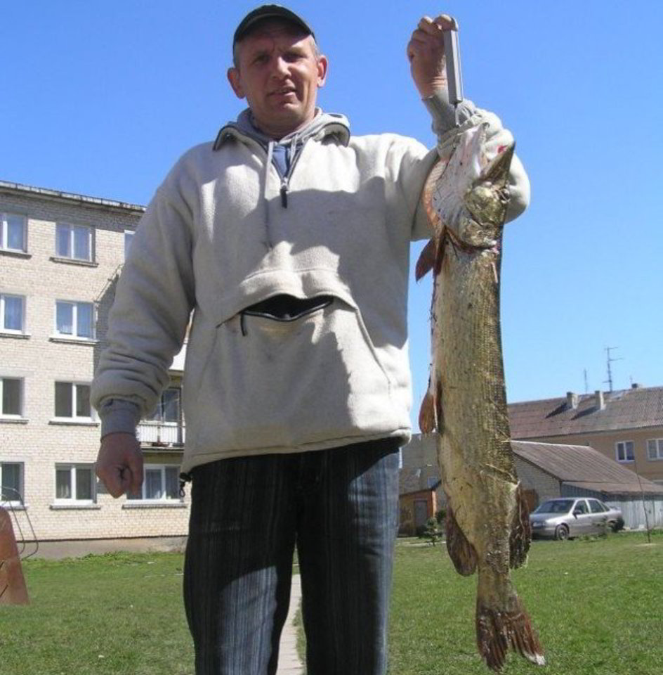 S.Bajorūnas Žeimelio Baltausių tvenkinyje sužvejojo devyniasdešimties centimetrų vandens džiunglių vilkę, sveriančią 4 kilogramus 800 gramų.