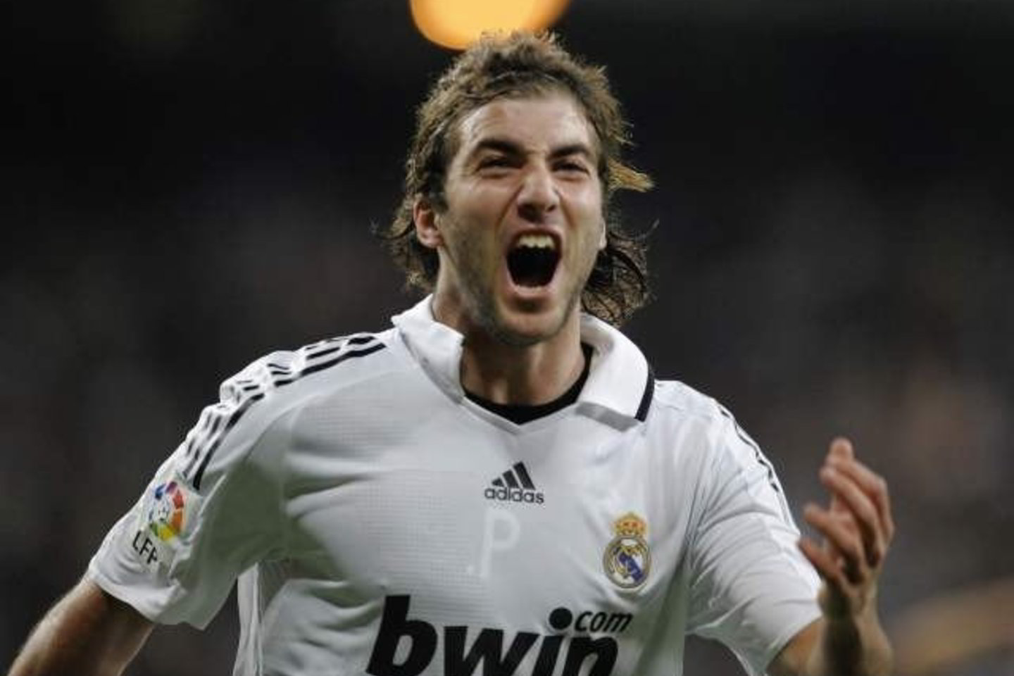 "Real" didvyriu tapo G.Higuainas, pelnęs du įvarčius.