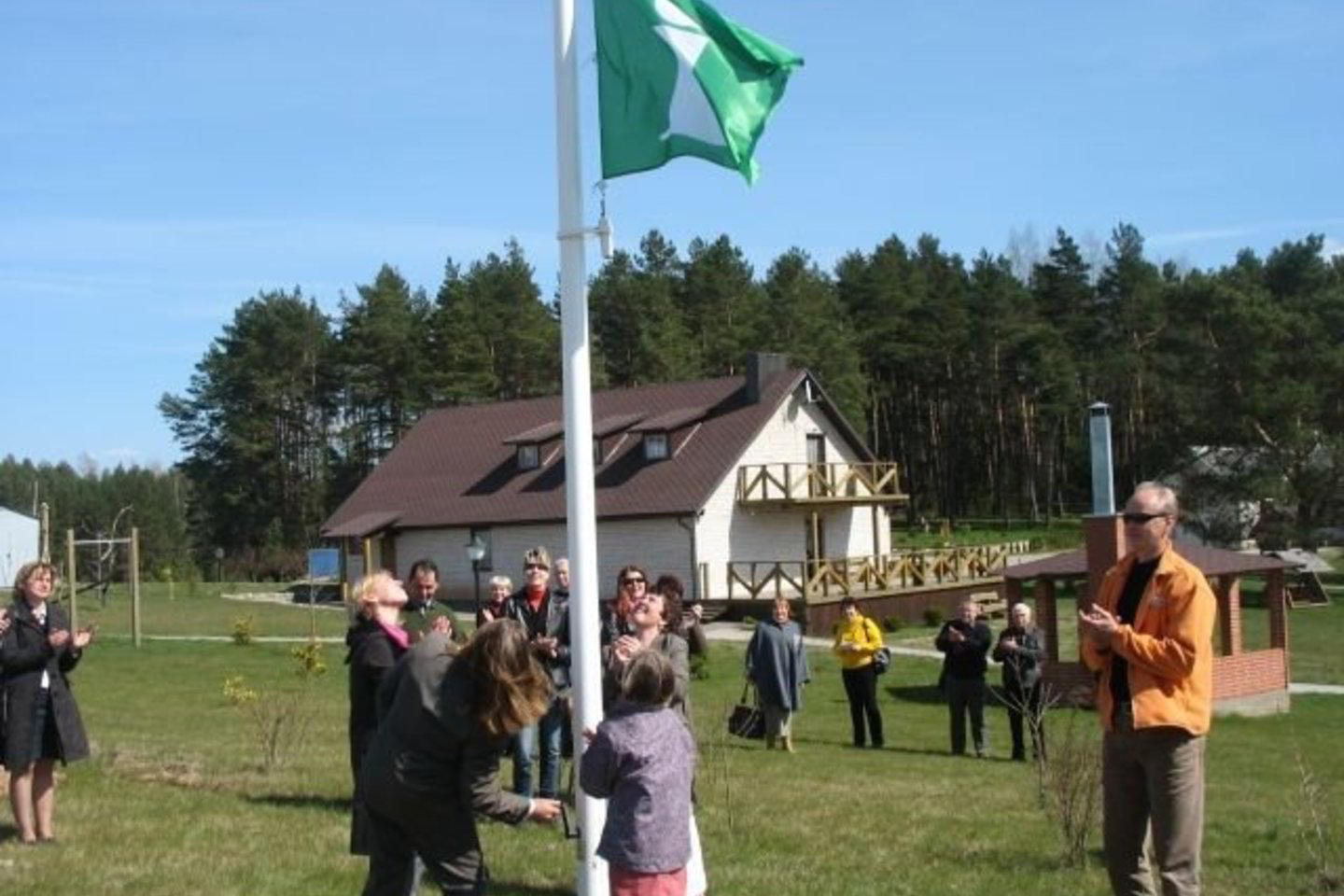 Iškėlę turizmo vėliavą, jonaviškiai paskelbė sezono pradžią.