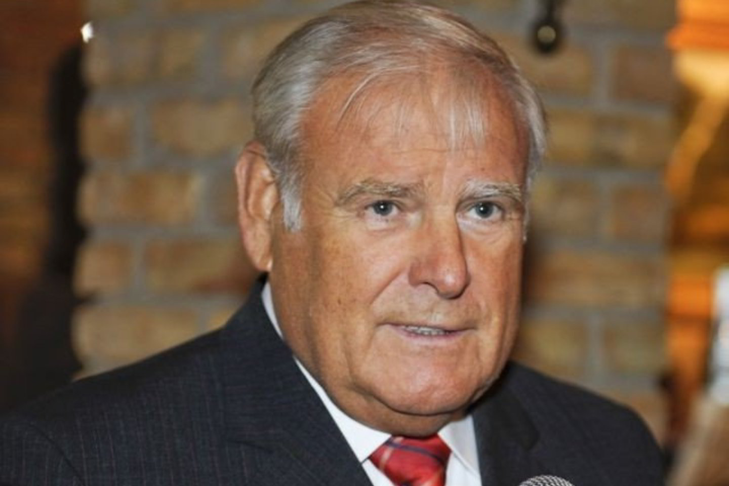 B.Lubio turtas vertinamas 2 mlrd. litų.