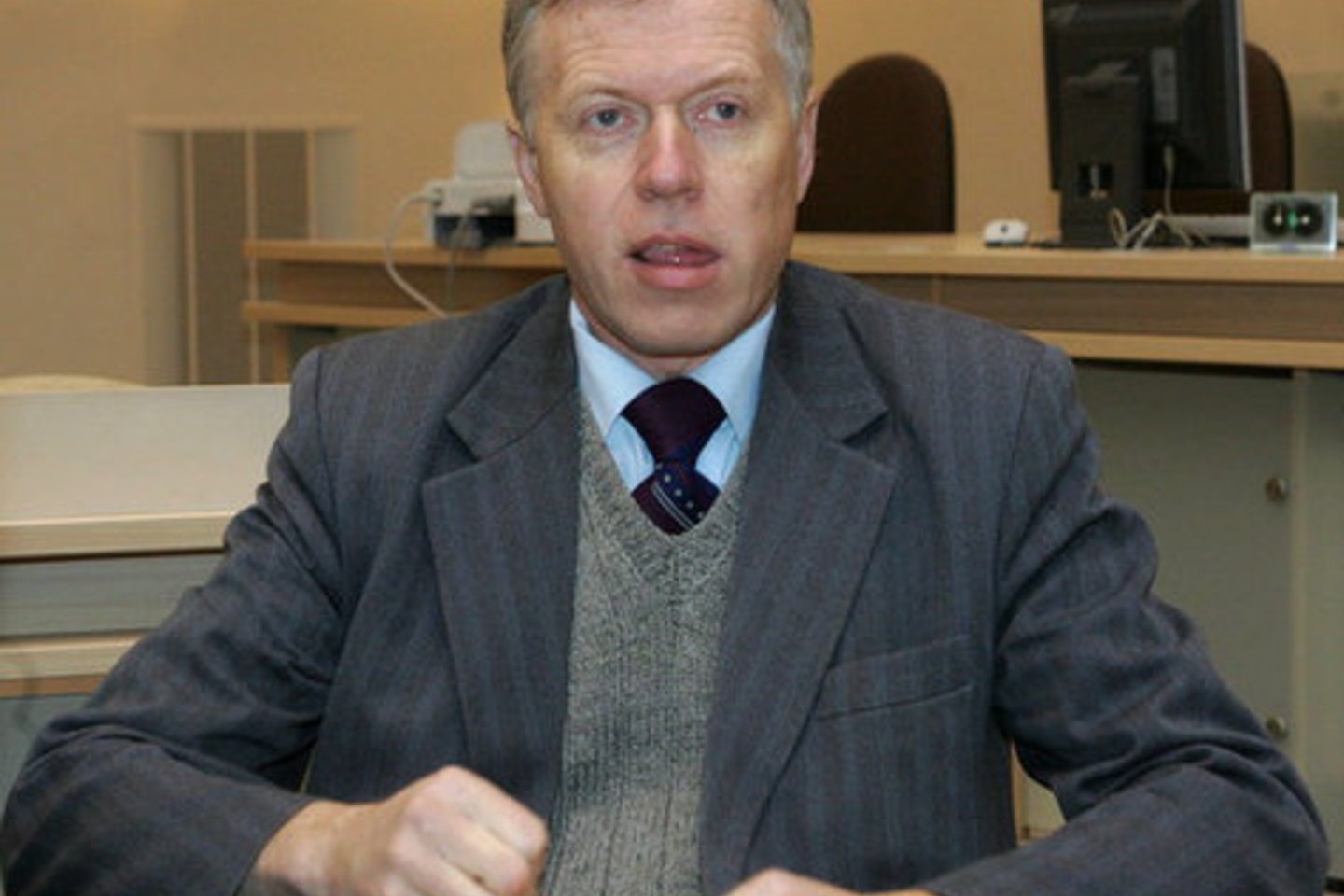 Seime R.Kupčinskas įregistravo nutarimo projektą „Dėl parlamentinės demokratijos Lietuvoje“.