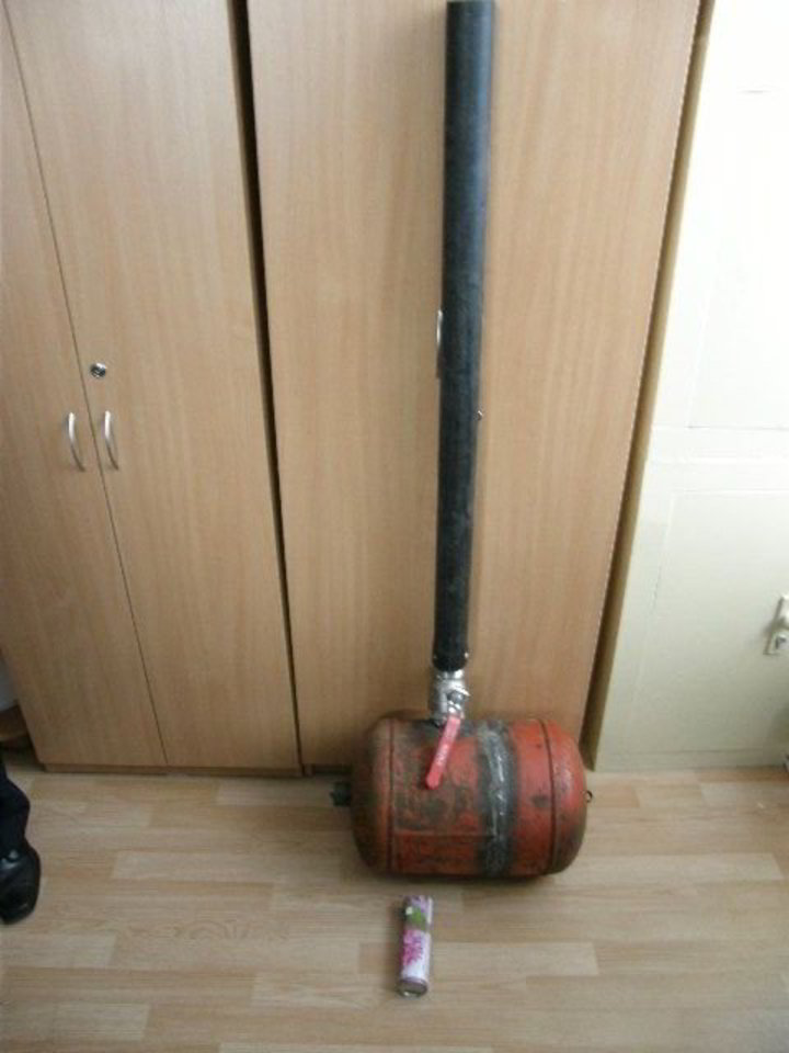 Savadarbė patranka.