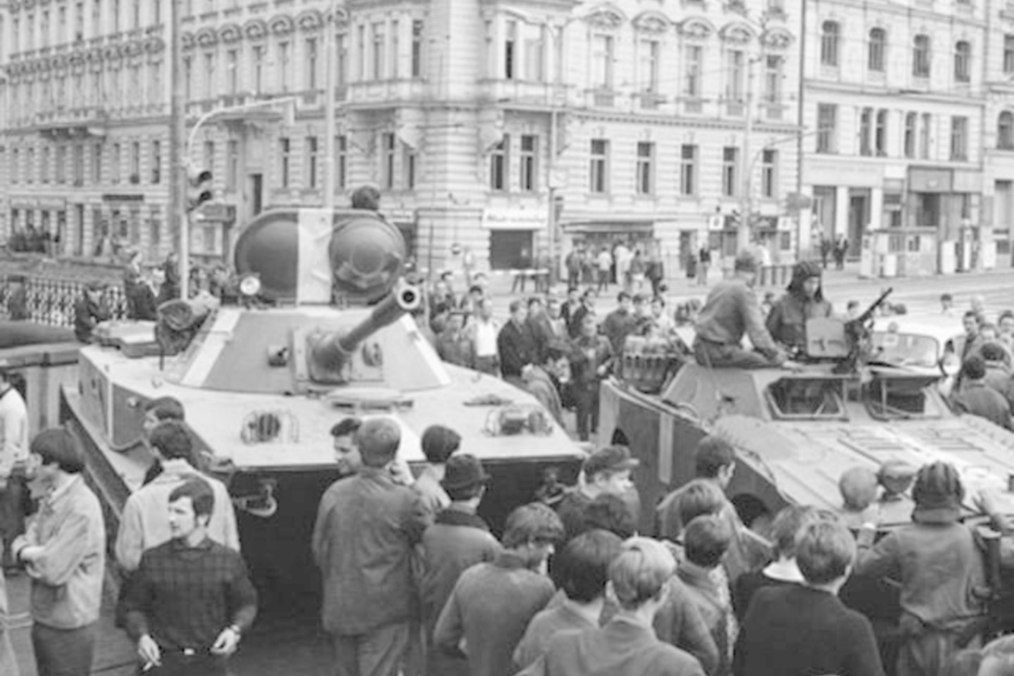 Spaudoje pasirodanti nedrąsi komunistų kritika buvo demokratijos išraiška socialistinės Čekoslovakijos erdvėje.
