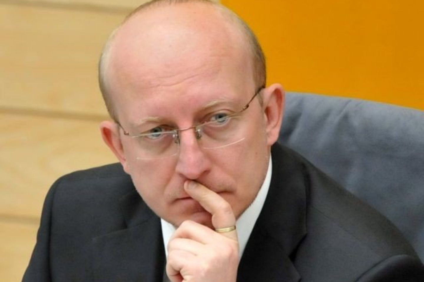 Apie savo vadovaujamos Tautos prisikėlimo partijos šansus patekti į Europarlamentą A.Valinskas nelinkęs kalbėti.