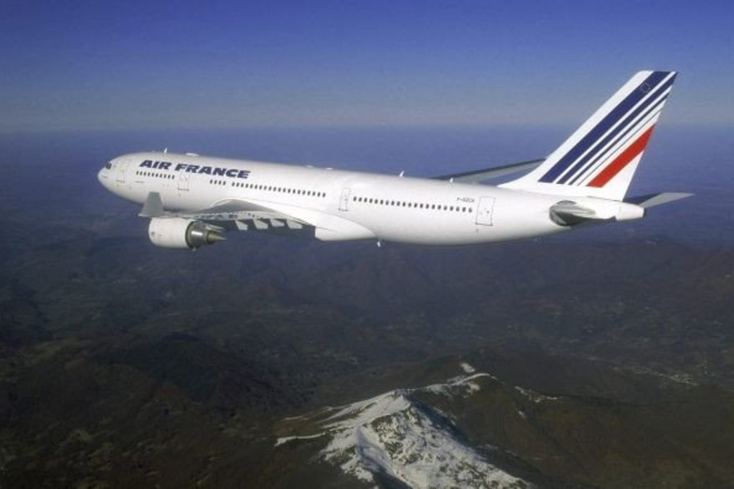Oro linijos „Air France“ ir „Airbus“ gamintojai kaltinami, kad nepakeitė pavojų keliančios įrangos.