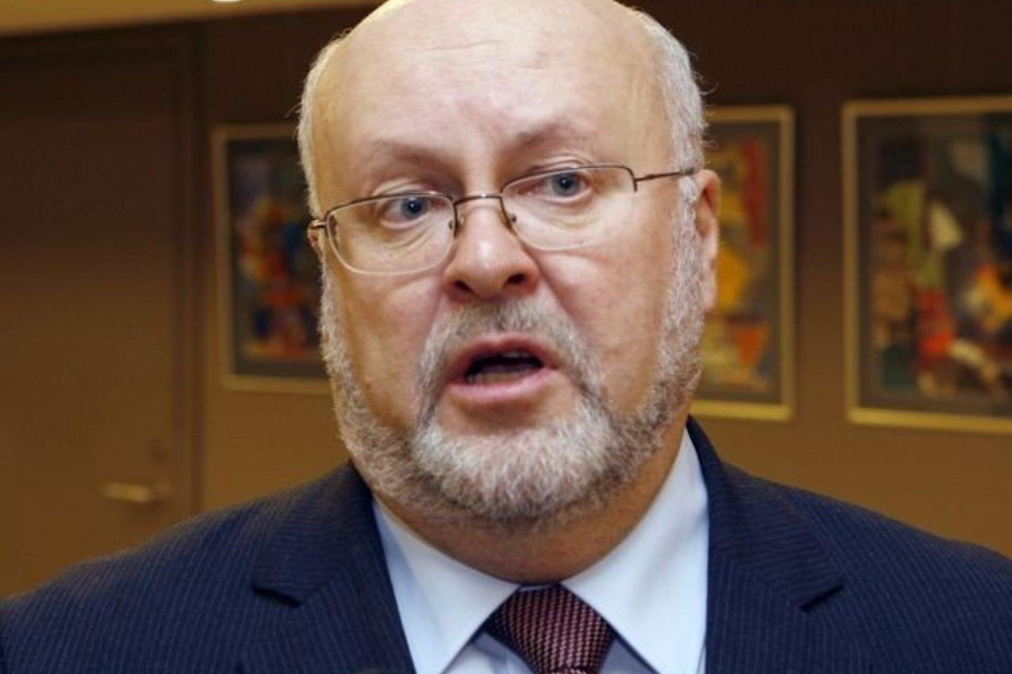G.Navaitis klimpsta vis giliau.