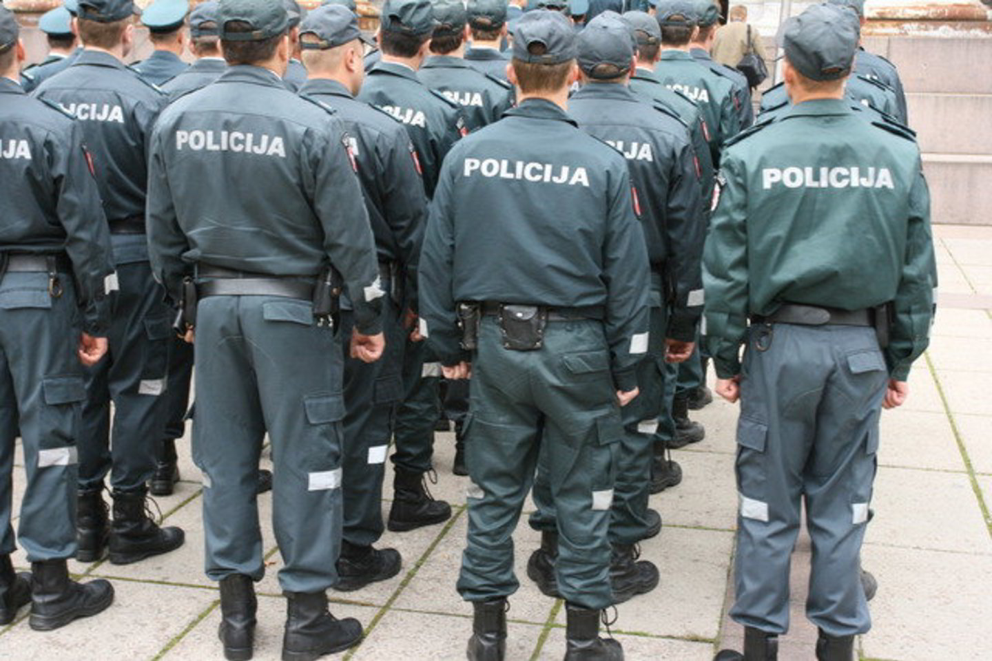 Lėšos skirtos apmokėti pareigūnų darbą per dažnesnes specialiąsias eismo kontrolės priemones šalies magistraliniuose ir krašto keliuose.