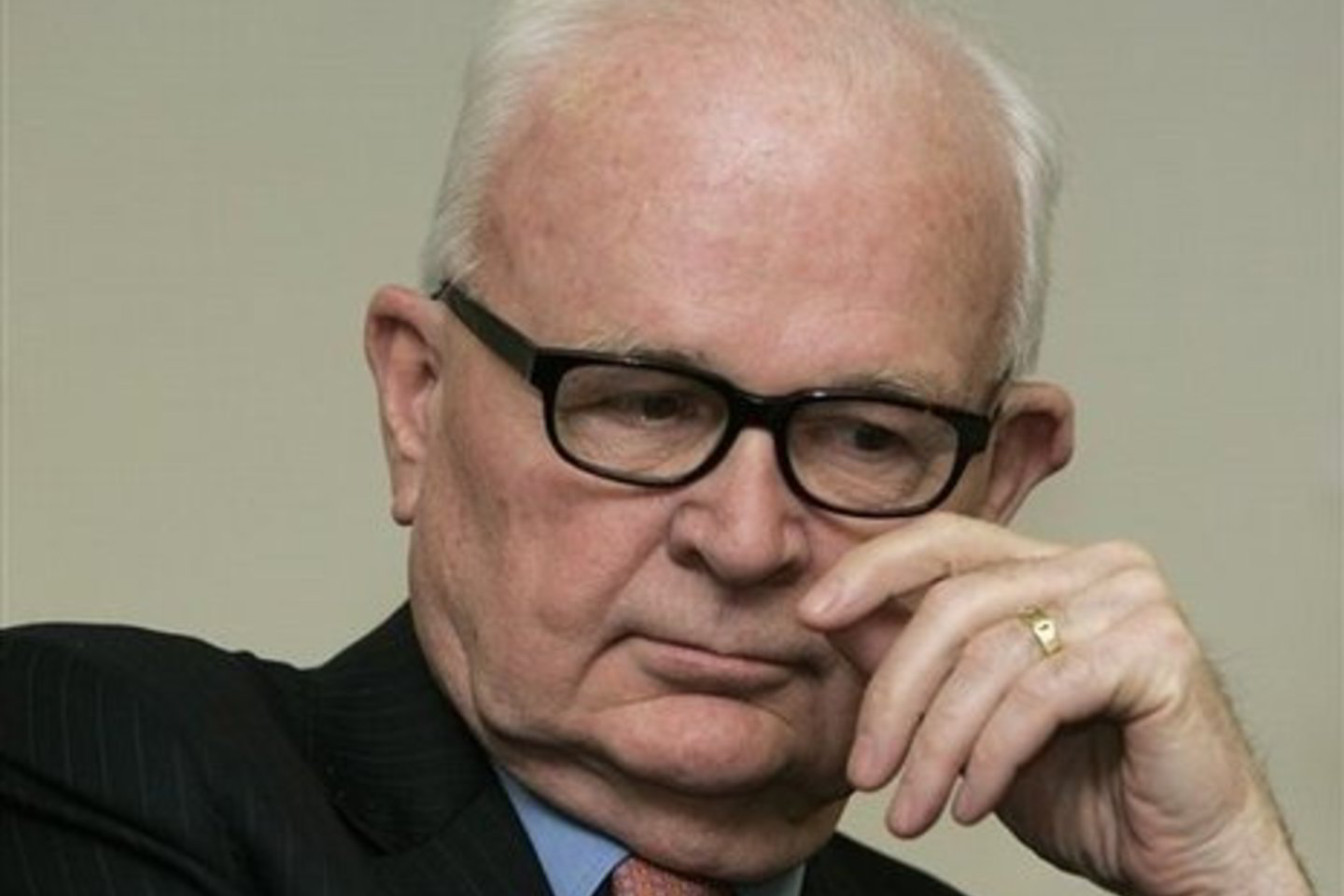 S.Boswortho teigimu, Šiaurės Korėja kol kas atstūmė diplomatinius krizės sprendimo variantus.