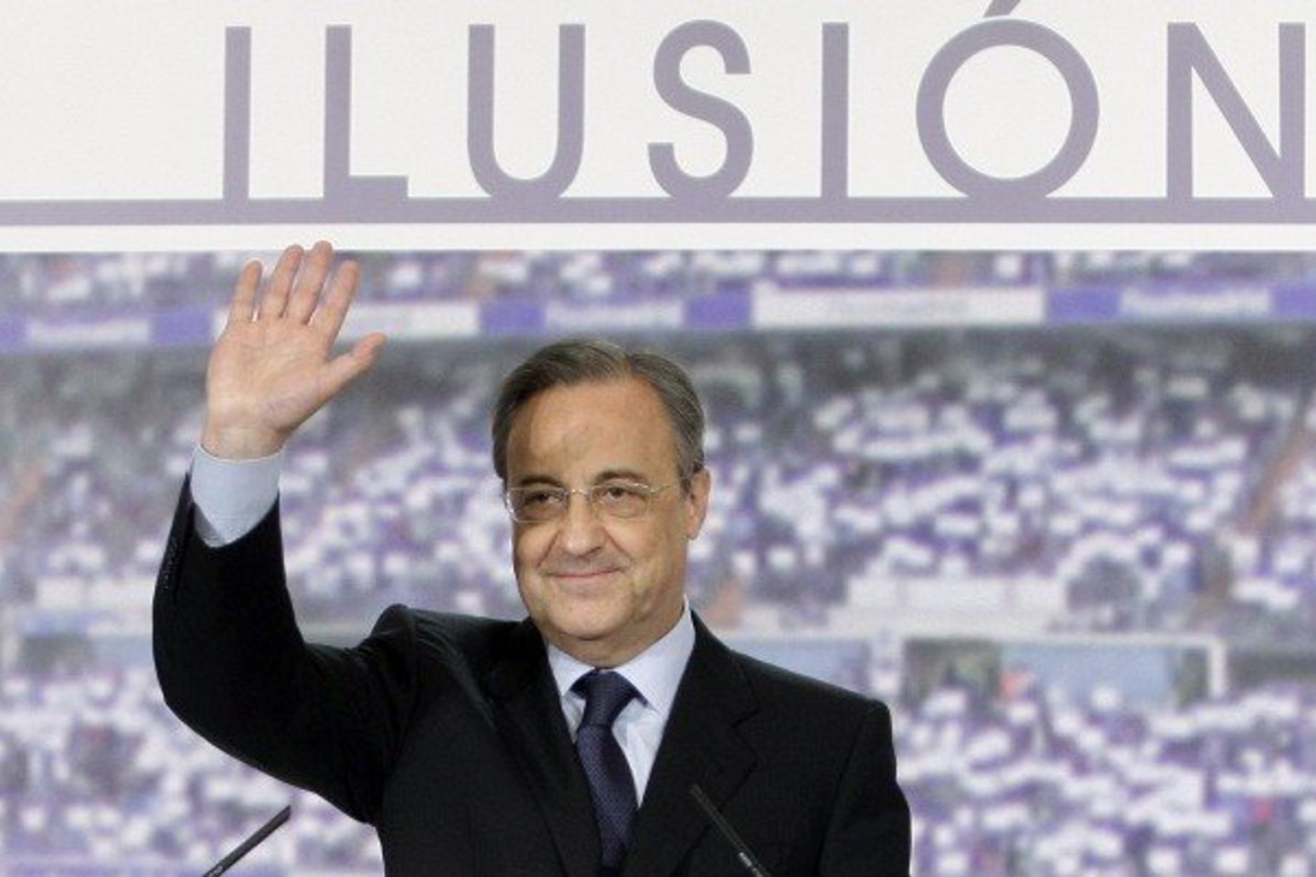 Į Madrido „Real“ prezidento postą sugrįžęs F.Perezas neatsisako savo užmojų.