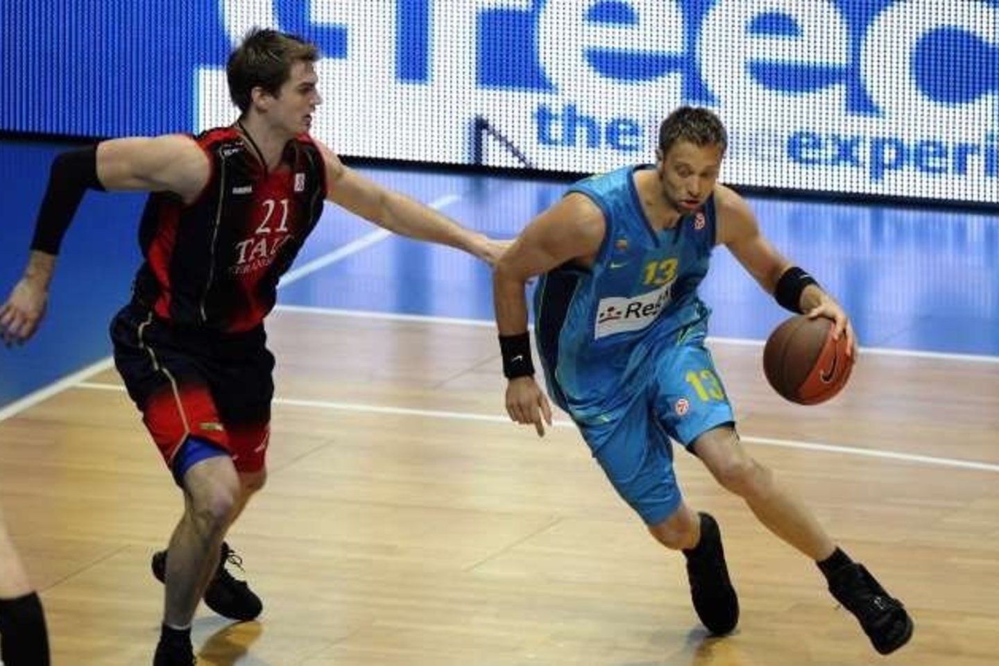 D.Andersenas (dešinėje) Barselonos ekipai pelnė 10 taškų.