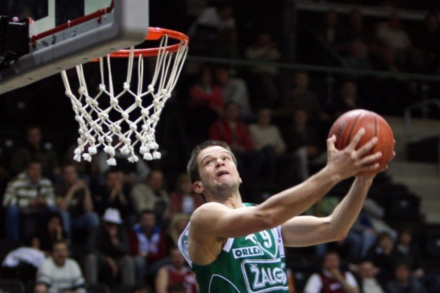 M.Kalnietis žaisdamas "Žalgirio" ekipoje pasižymėjo ne tik efektyviu, bet ir labai efektingu žaidimu.