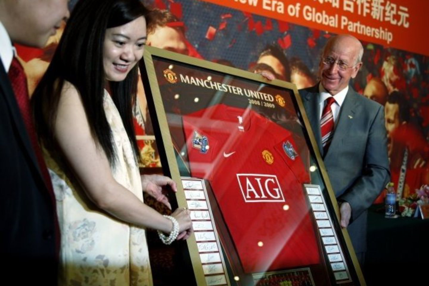 "Manchester United" susitarė su Kinijos bendrove.