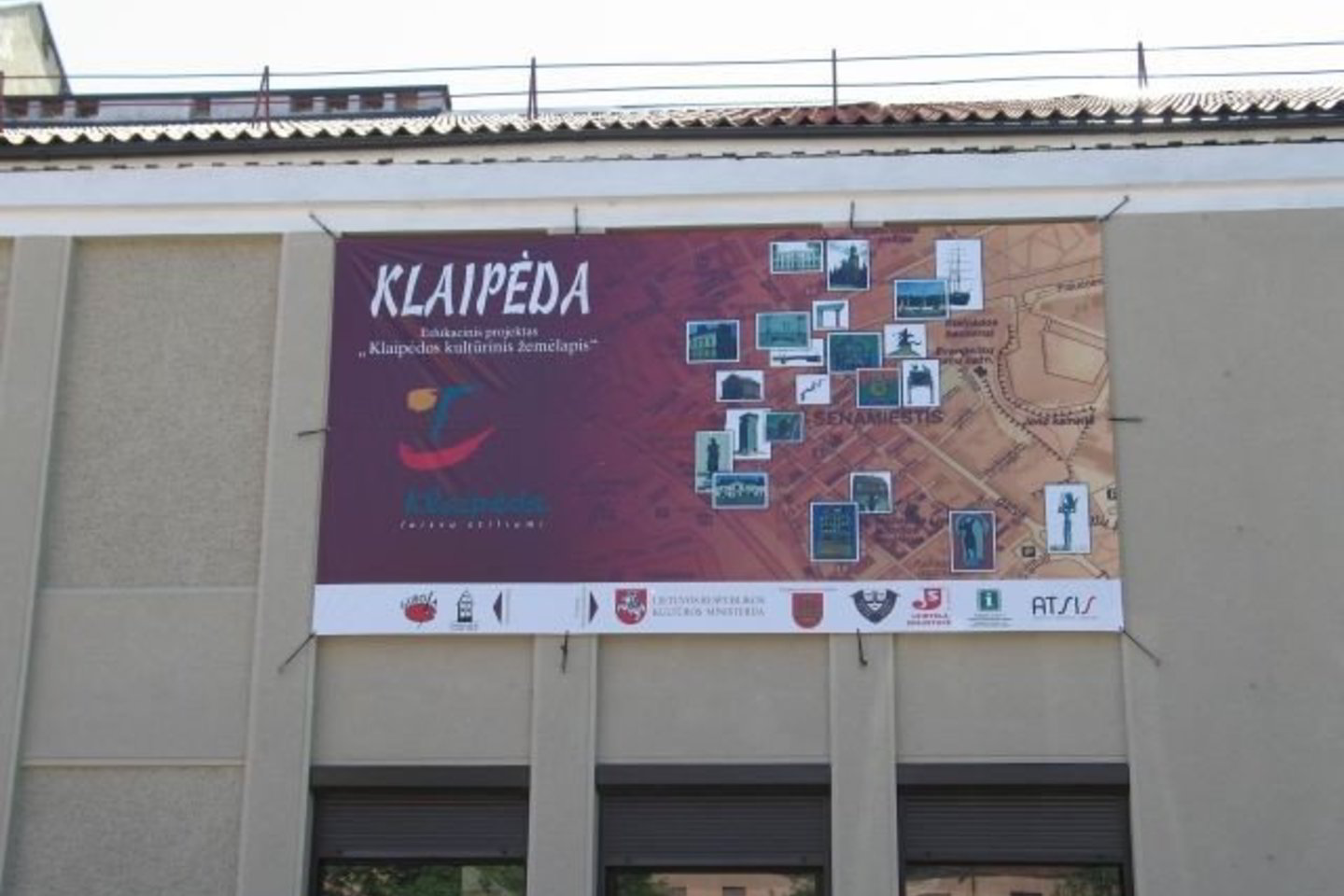 Moksleivių piešiniuose užfiksuoti pagrindiniai Klaipėdos kultūros objektai.