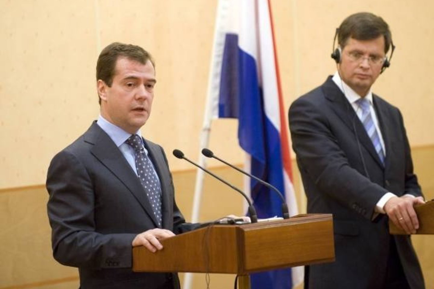 D.Medvedevas teigė, kad Rusija ir Nyderlandai derasi dėl „Nord Stream“ dujotiekio Baltijos jūros dugnu projekto.