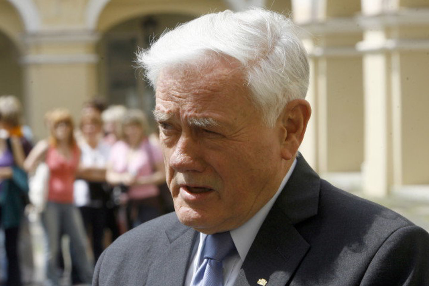 „Šių dienų Lietuva ir ateities Lietuva neturi teisės sustoti“, - pažymėjo V.Adamkus.