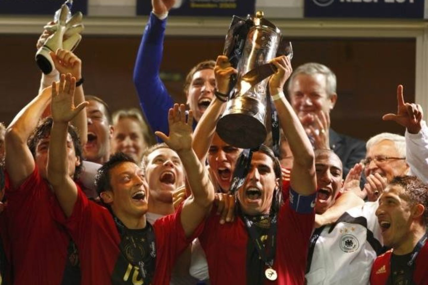 Jaunųjų Vokietijos futbolininkų triumfas.
