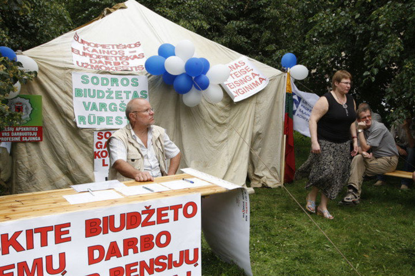Profesinės sąjungos, protestuodamos prieš prieš Vyriausybės sprendimą mažinti bazinę mėnesio algą nuo 128 iki 115 litų, ketino surengti bado akciją.