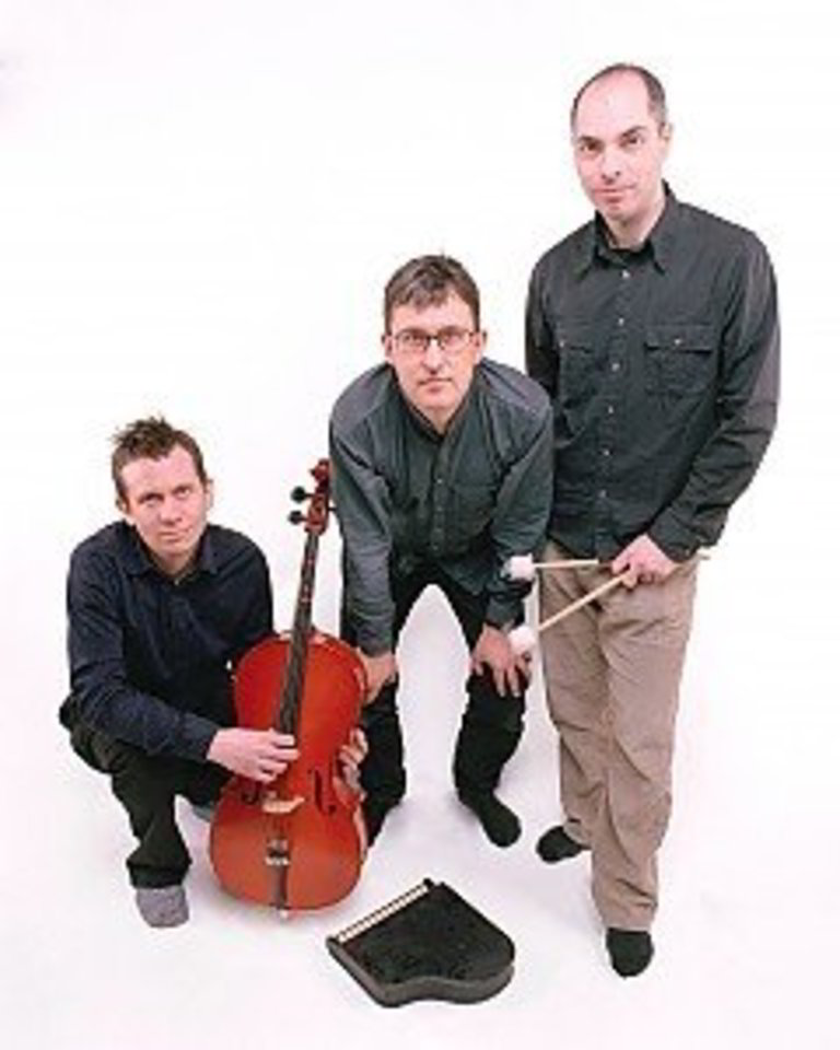 Nuo pirmojo albumo J.Law ir jo „Art of Sound Trio“ pavergė ir publiką, ir kritikus.