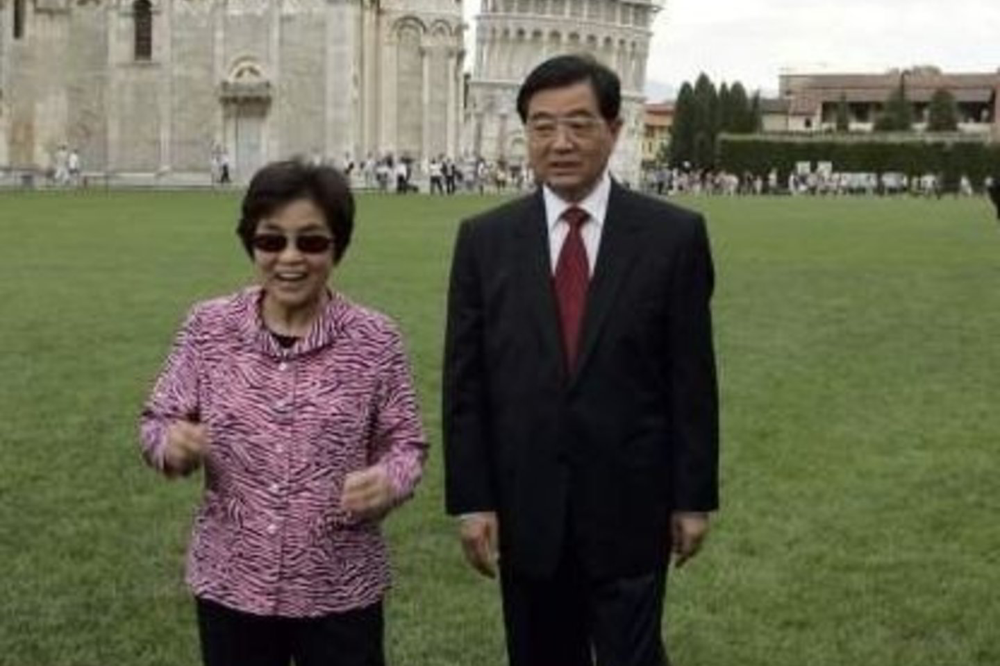 J.Jintao su žmona Pizoje prieš sprendimą grįžti į Kiniją.