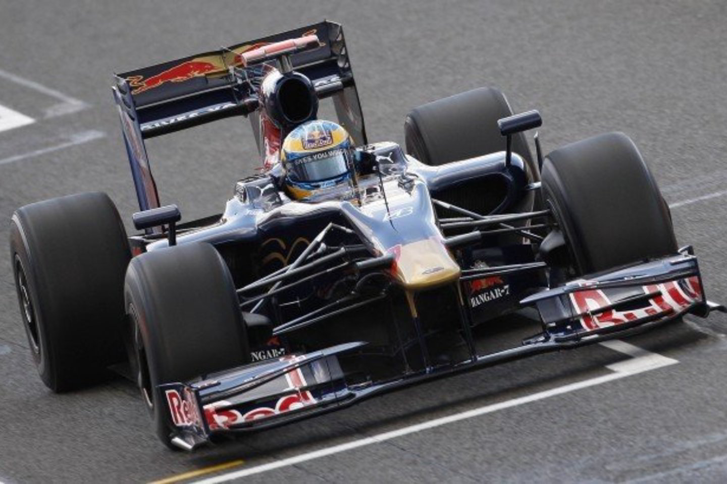 „Toro Rosso“ ekipoje S.Bourdais'as lenktyniavo nuo 2008 metų sezono pradžios.