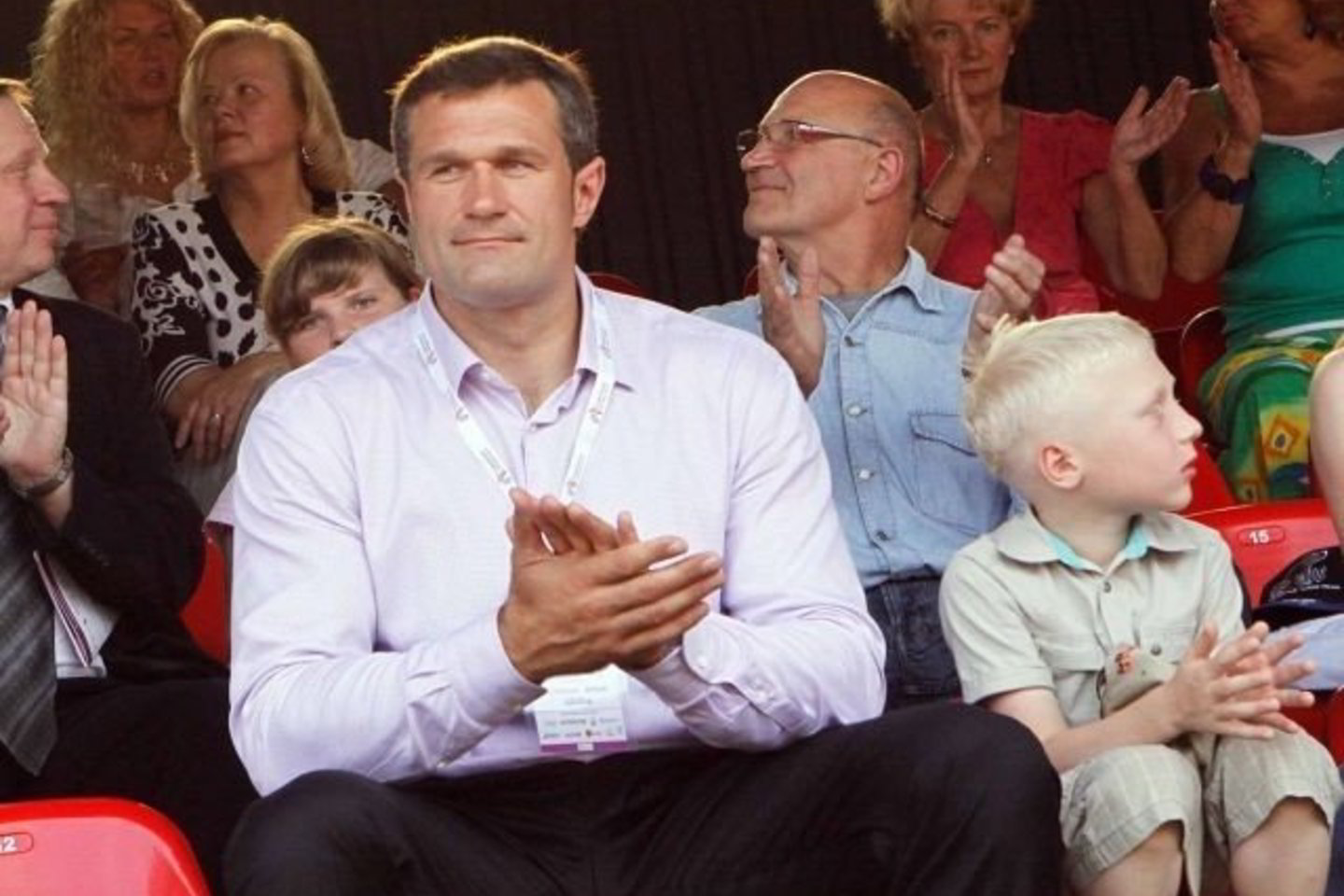 „Nesirengiu rytoj išeiti iš sporto, metus kitus aš dar pabūsiu, o metai kiti yra laiko jauniems sportininkams paaugti“, - sako V.Alekna.