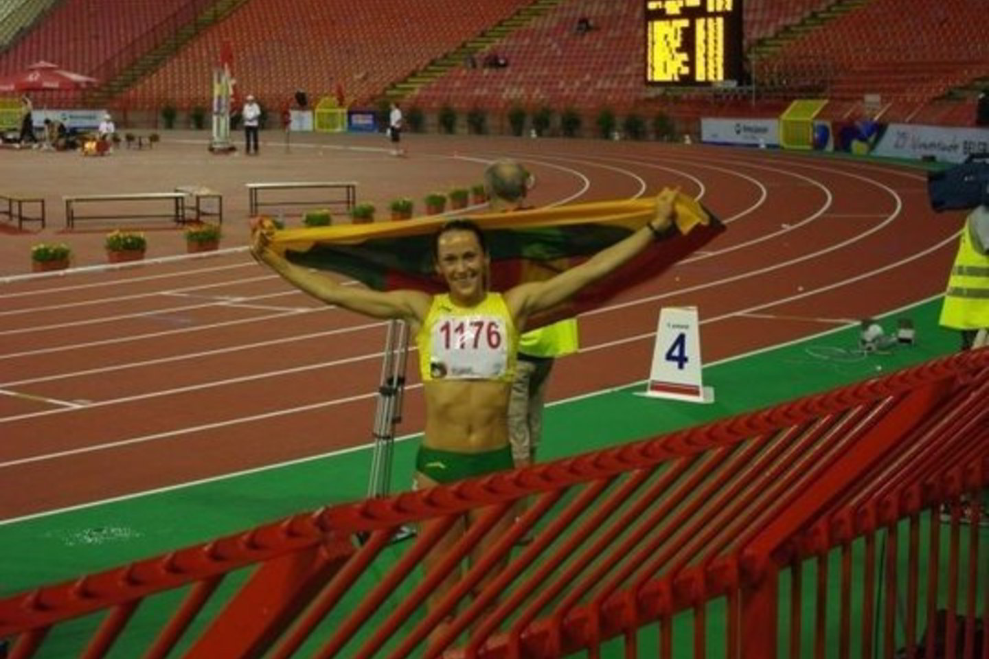 S.Tamošaitytė neseniai vykusioje universiadoje tris kartus gerino savo rekordą šioje rungtyje ir pelnė sidabro medalį.