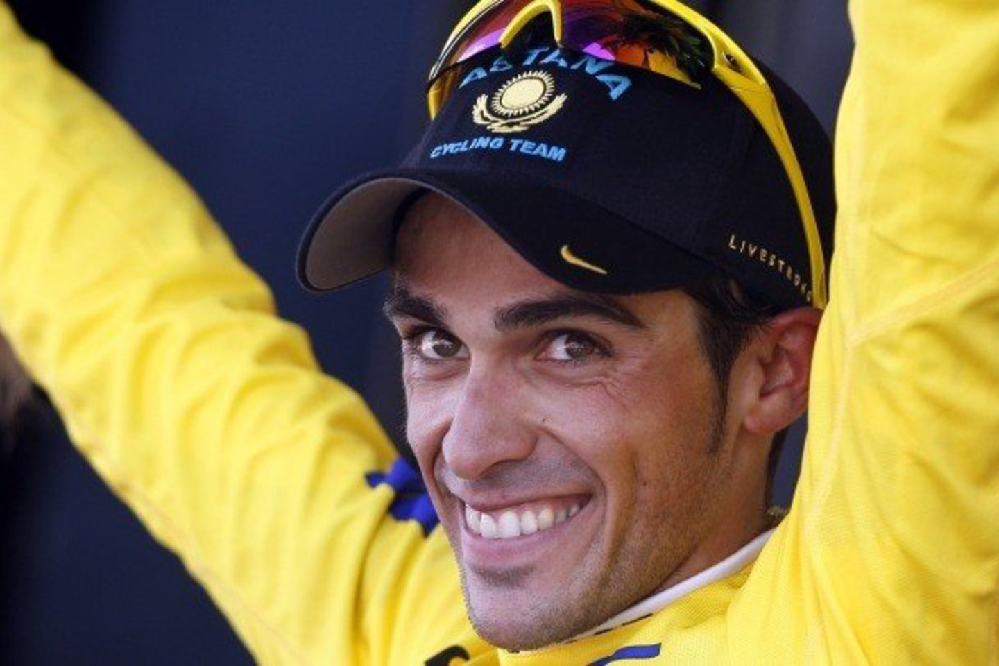 2007 metų „Tour de France“ nugalėtojas A.Contadoras po sekmadienio pergalės tapo lenktynių lyderiu.