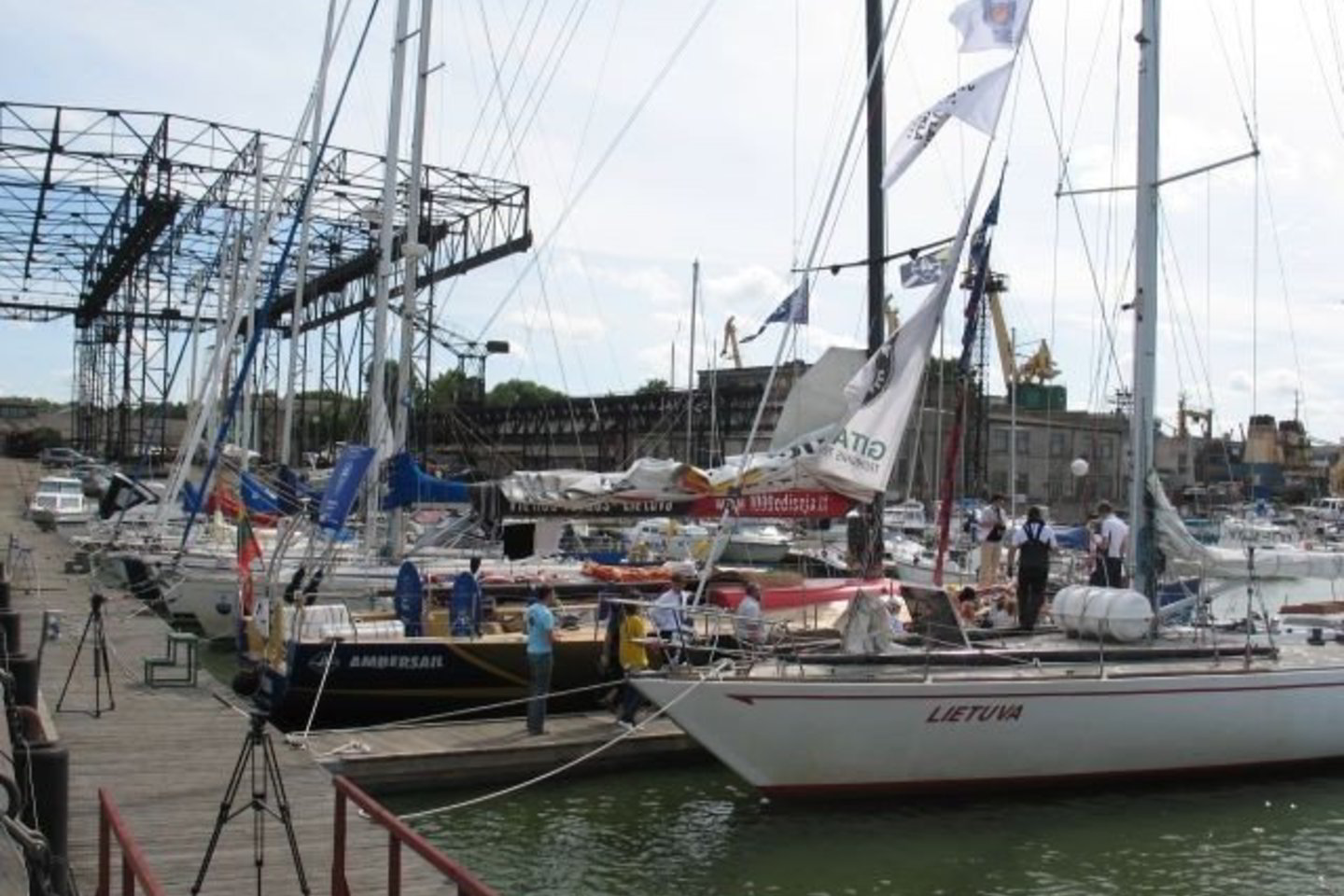 Kruizinių laivų terminale jau stovi regatą baigusios Lietuvos jachtos „Ambersail“ ir „Lietuva“.