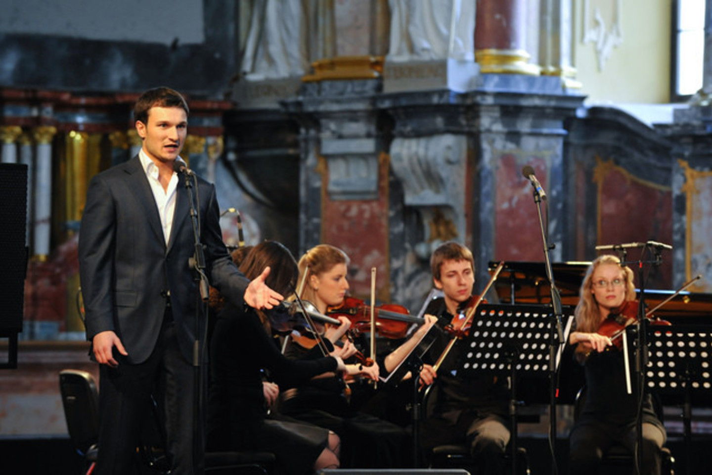 Atlikėjas vis dar ieško, kur galėtų mokytis muzikinio teatro subtilybių.