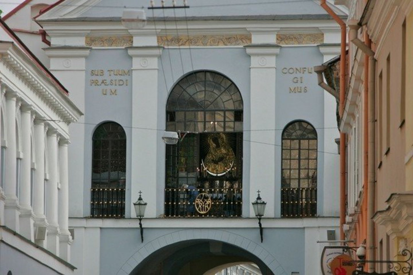 Lenkų turistų lankoma vieta - Vilniaus Aušros vartai.