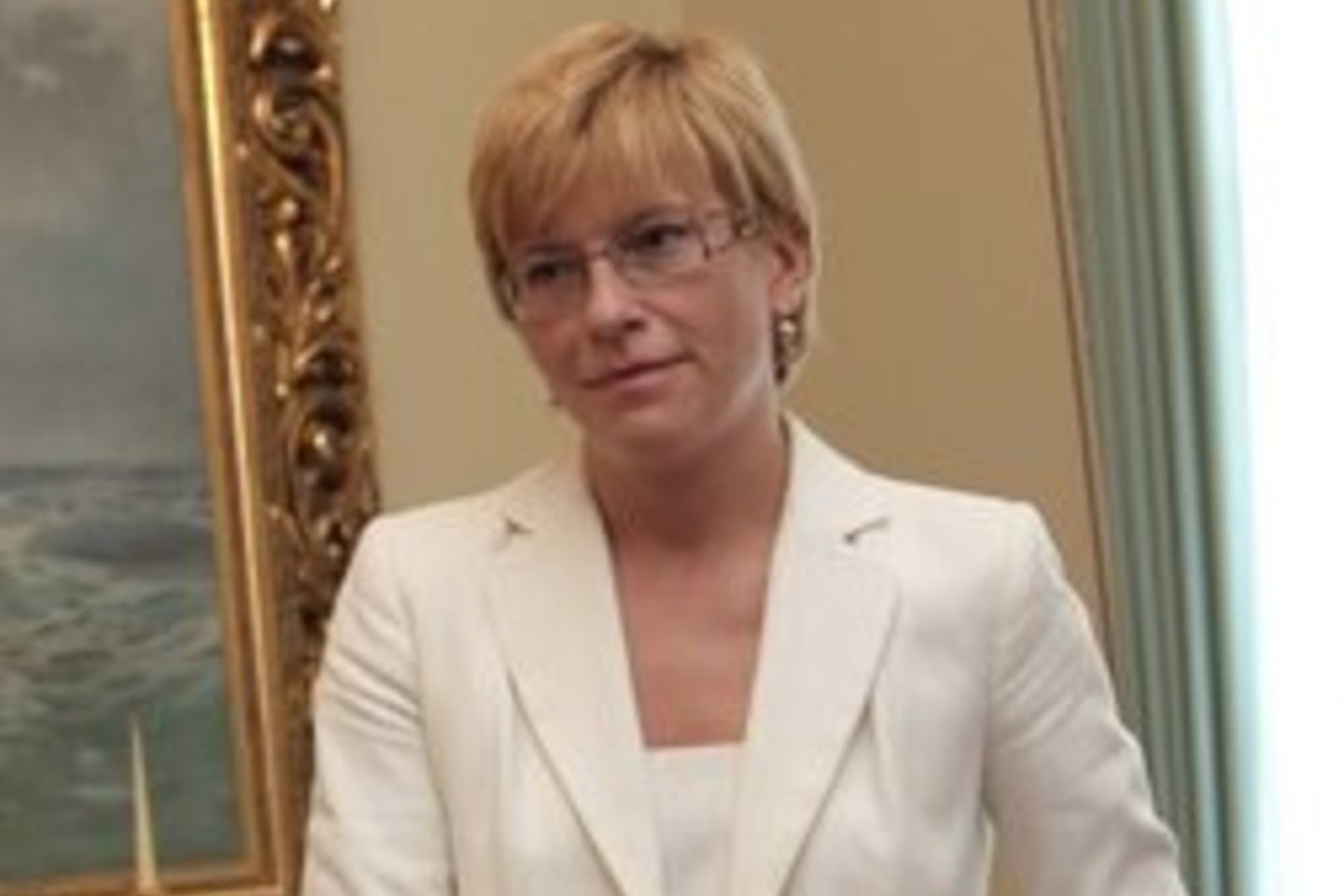 Penktadienį Finansų ministerijos vadovė, kuruojanti Muitinės departamentą, paklausta, ar Lietuvos muitininkams nederėtų įdėmiau pradėti tikrinti Rusijos vežėjus, šią versiją atmetė.
