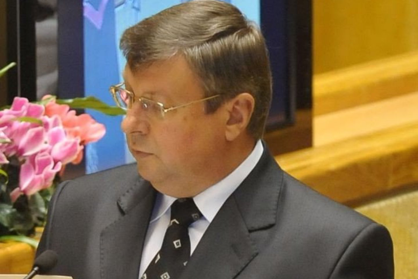 J.Liesys pripažino, jog iki šiol nemokėjo už viešbutį, tačiau pažadėjo tai padaryti.