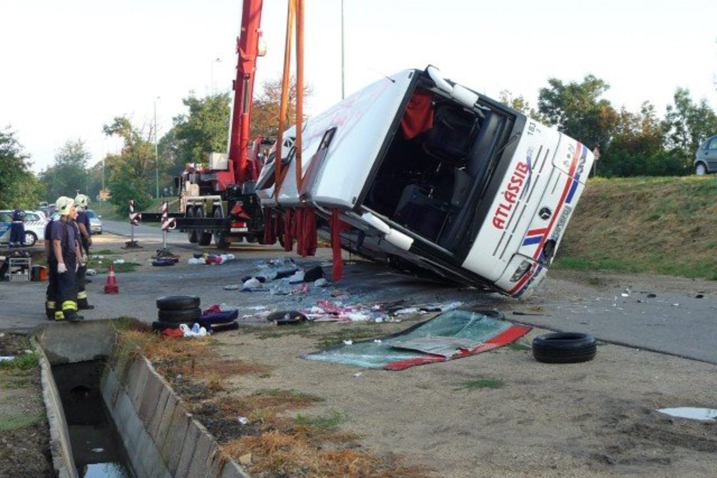 Vengrijoje trečiadienio rytą avariją patyrė rumunų keleivinis autobusas, vykstantis iš Ispanijos į Rumuniją.