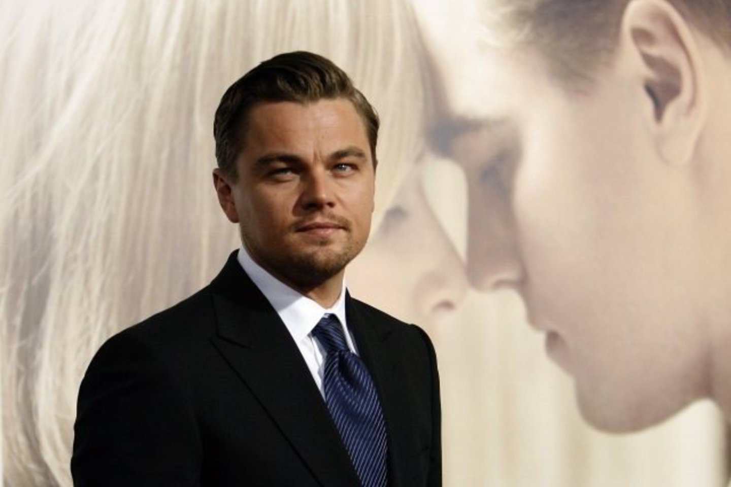L.DiCaprio šią vasarą nutraukė santykius su supermanekene Bar Refaeli.