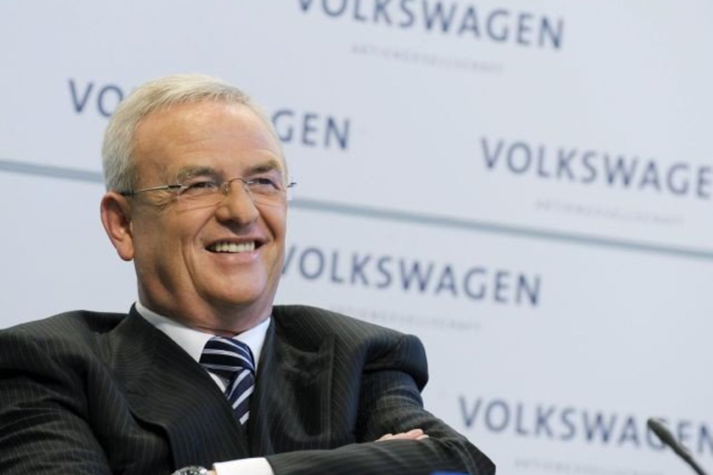 "Volkswagen" vykdomasis direktorius Martinas Winterkornas šypsosi.