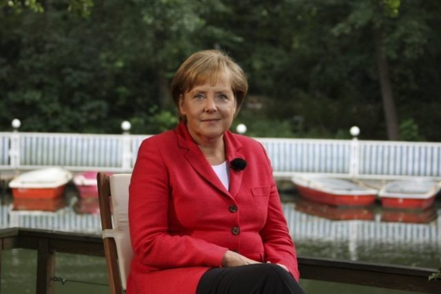 Kviesdamas A.Merkel į Rusiją D.Medvedevas demonstruoja Maskvos ir Berlyno politinių ir ekonominių ryšių bendrumą.