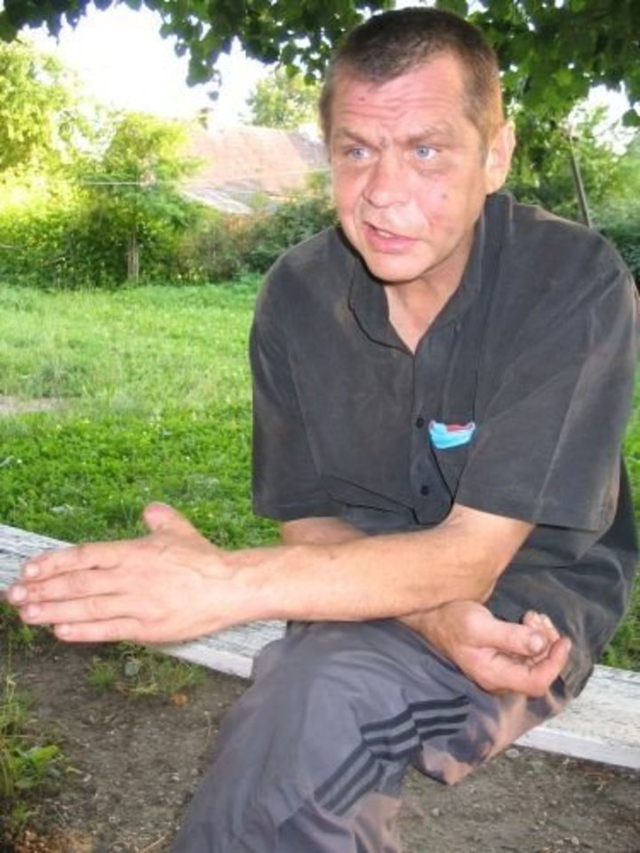 Telšiškis V.Miliauskis neslepia, kad už atlygį galėtų nusikirsti ir kitą pirštą.