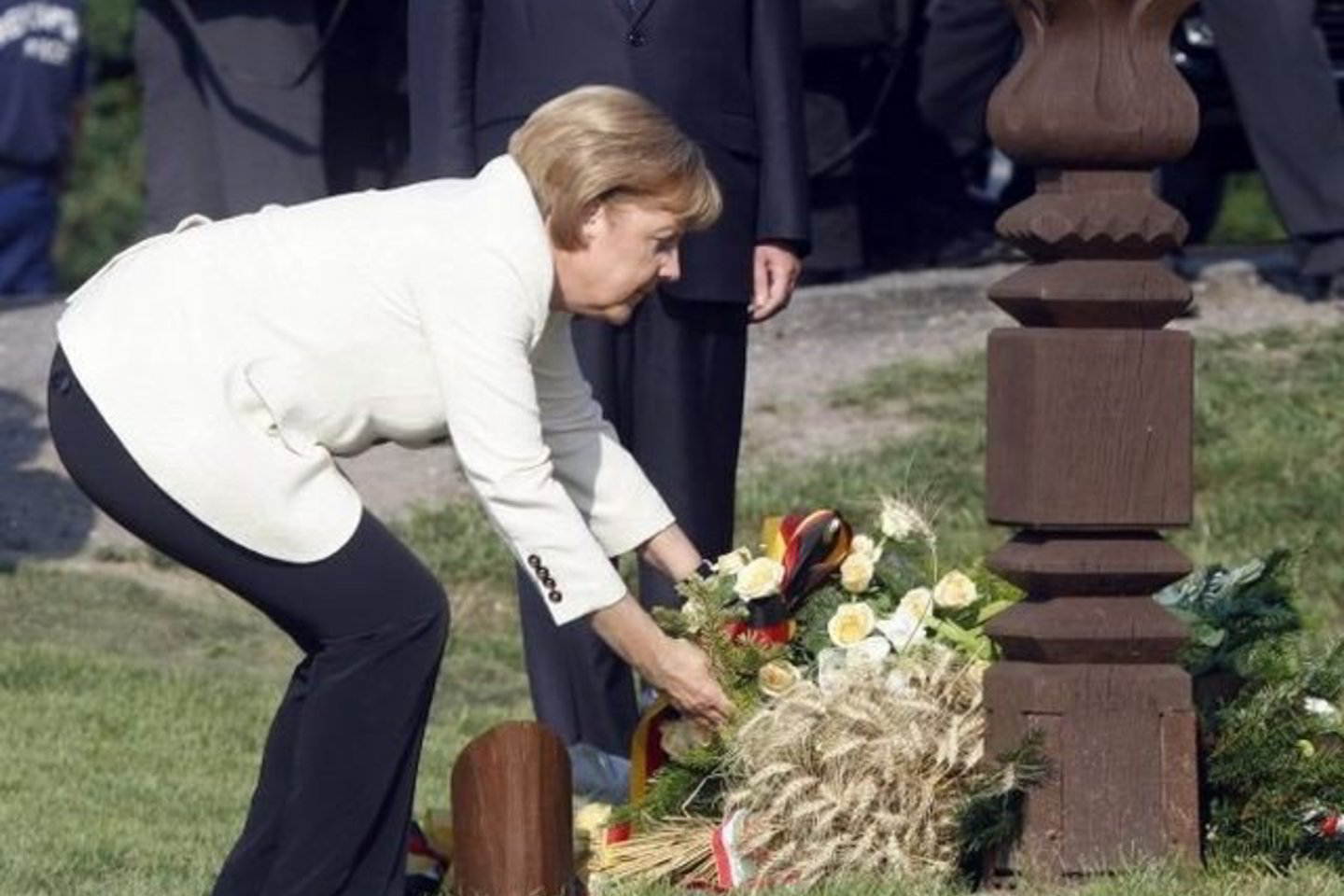 Vokietijos kanclerė padėkojo Vengrijos žmonėms už jų drąsą.