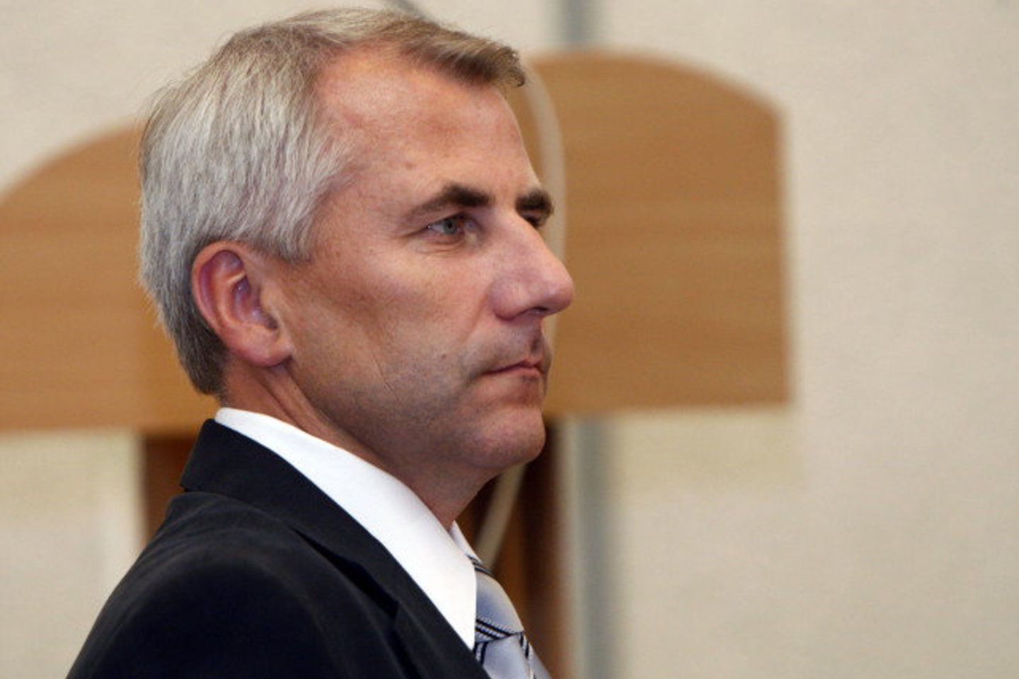 V.Ušackas laišku kreipėsi į diplomatus, pranešdamas apie finansinę padėtį ir būsimas taupymo priemones.