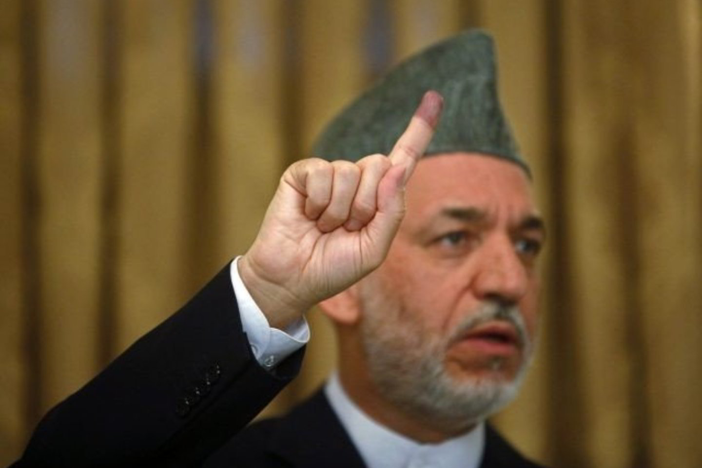 H.Karzai rinkimų štabas skelbia apie pergalę.