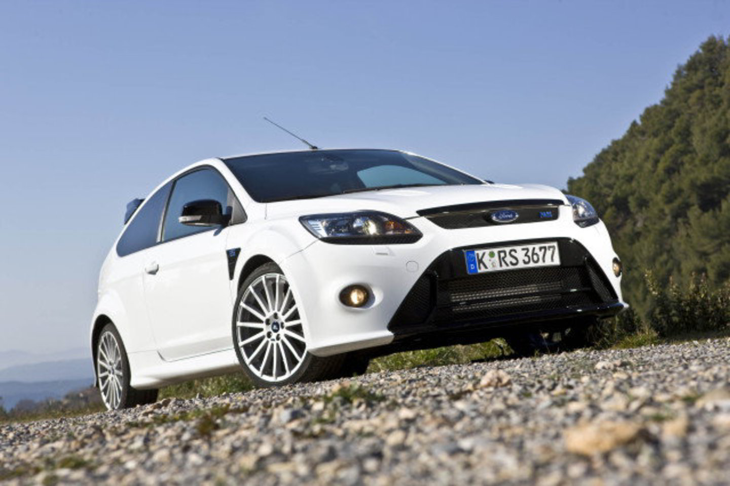 Legendinis „Ford Focus RS“ į rinką grįžo po šešerių metų pertraukos